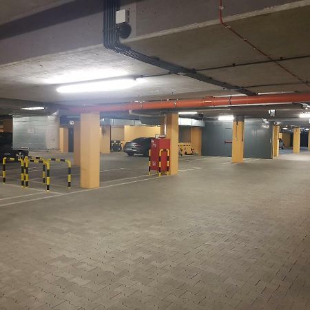 Garden Apartment Cracow- Shopping Mall 1Min, Underground Parking, Family Friendly, City Center Krakov Exteriér fotografie